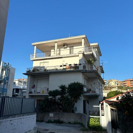 Vento Di Ponente Apartment Gaeta Exterior photo